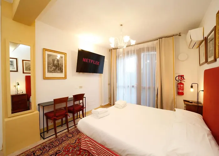 לינה וארוחת בוקר Bolognaroomscom - Ca' Palazzo 3*